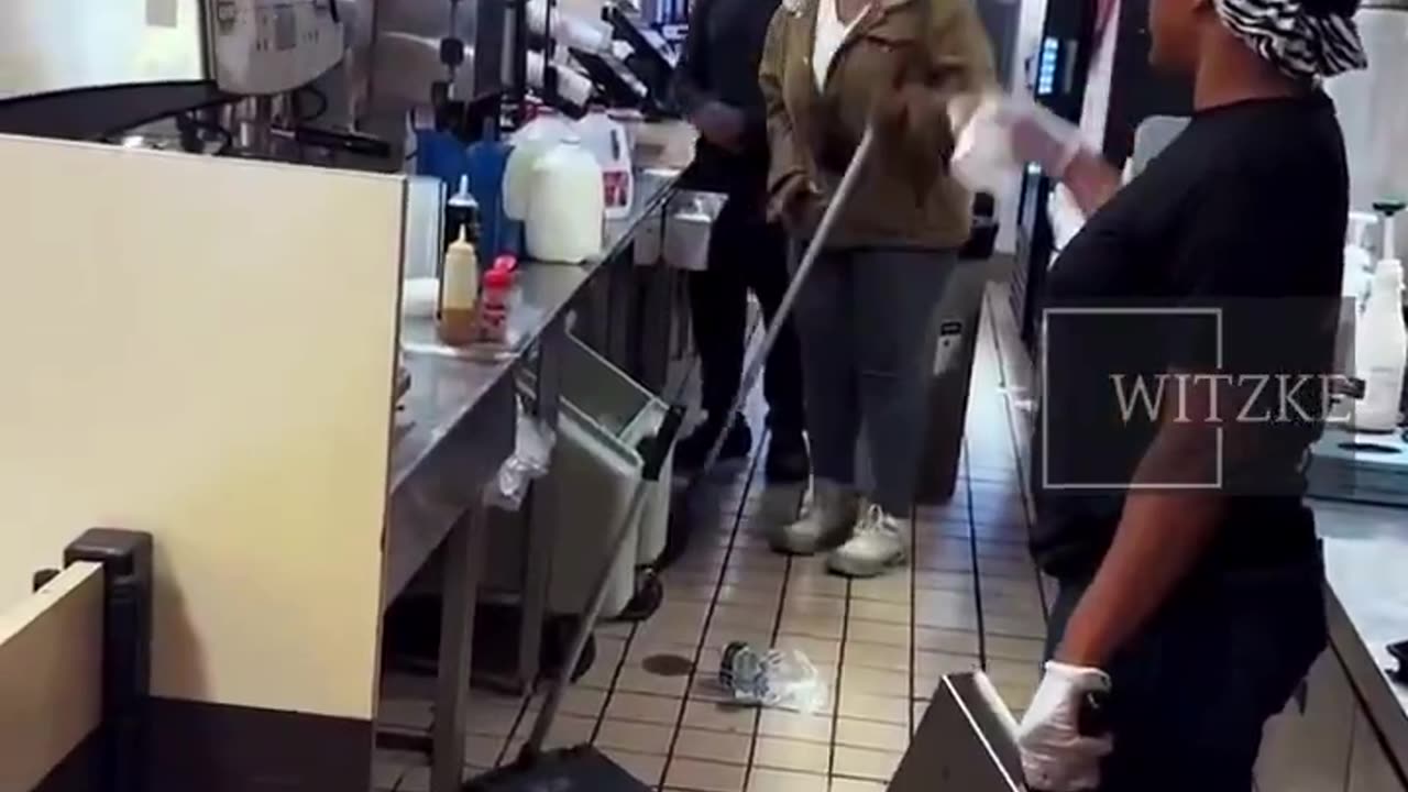 A loud and wild chimp out