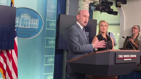 BREAKING NEWS: Stephen Miller Unleashes Firestorm In White House Press Room! - 5/1/25