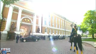 Парад Победы - президент Путин приветствует иностранных лидеров-Victory Day Parade Russia FIRST PART