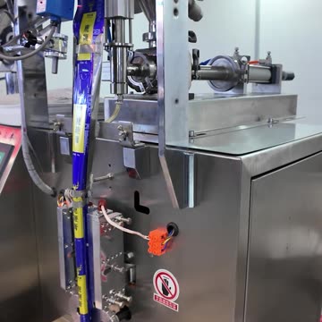 Minipress.ru Система подачи тары для фармацевтической линии