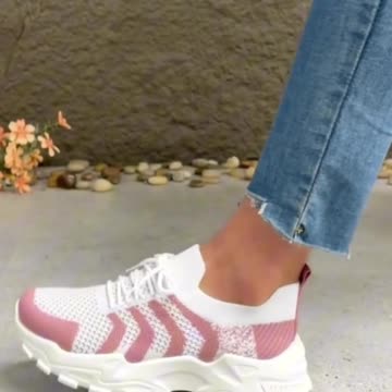 Women's Stylish Mesh Sports Shoes