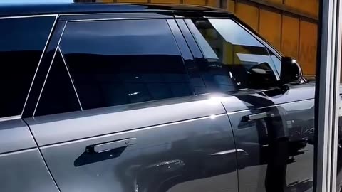 🔓 Don't Miss This Range Rover Unload! | Enclosed Car Shipping Action!