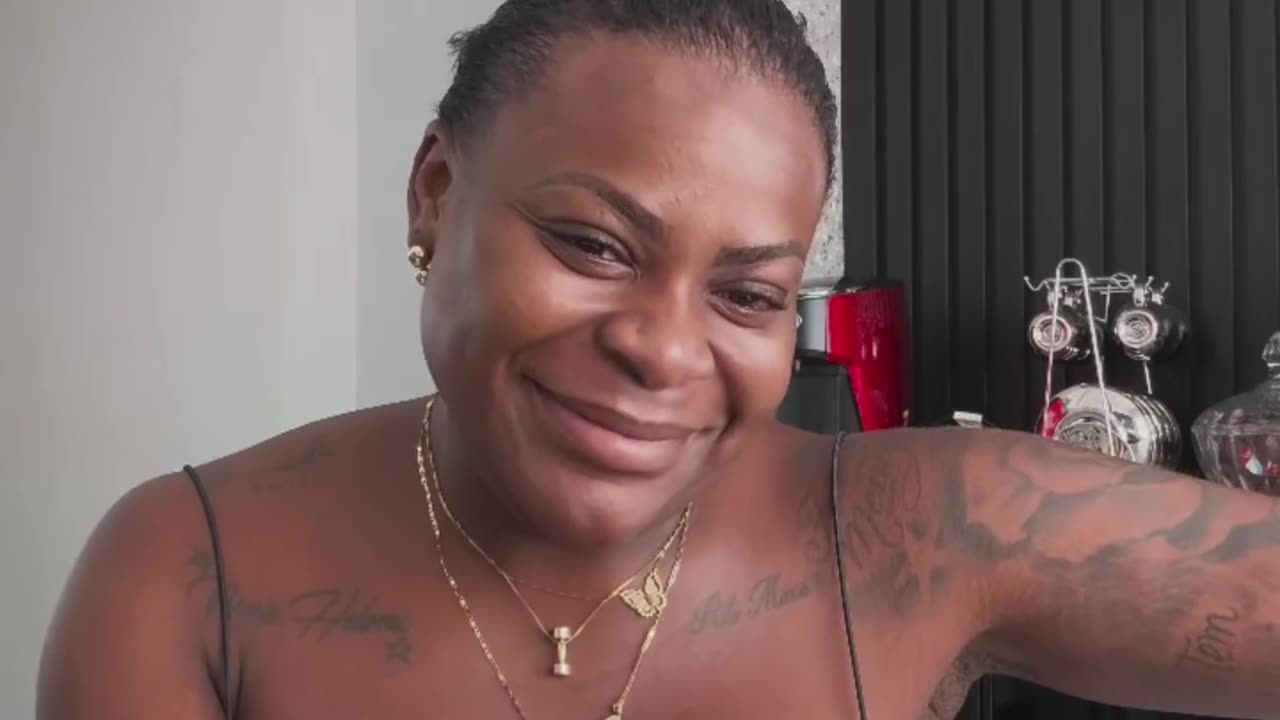 Jojo Todynho grava vídeo falando a verdade sobre o sus e outros serviços públicos