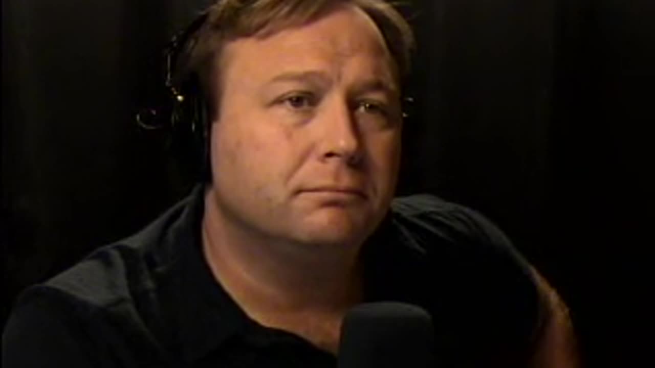 Alex Jones Show 10-30-2008