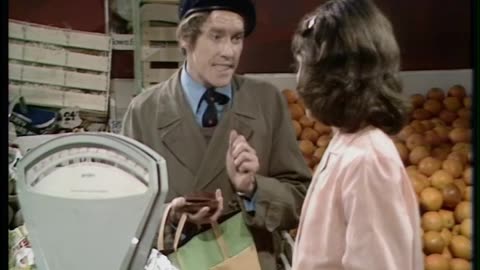 SOME MOTHERS DO ;AVE EM S01E05 - The Hospital Visit