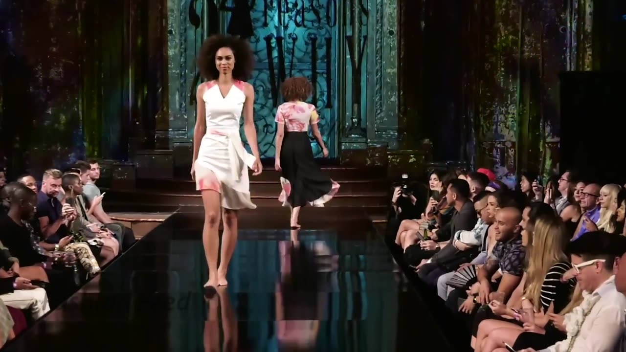 21 Reasons Why | Spring/Summer 2019 | NYFW - Art Hearts Fashion