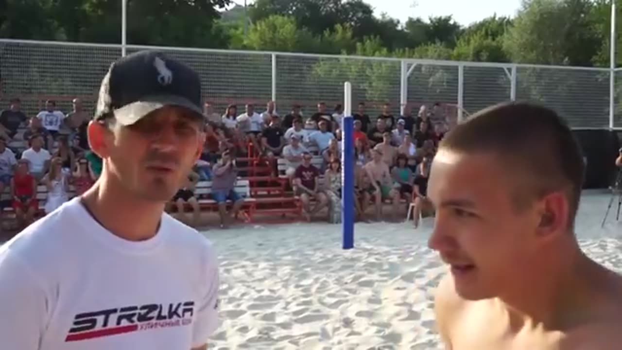ПЛЯЖНЫЙ БОЙ ЗА КРУЖКУ ПИВА !!! Хороший Бой !!!