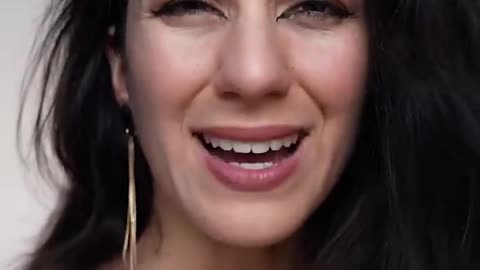 How the world sees depression… - Eliana Ghen (720p, h264) 