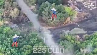 Ukrainian Bradley Runs The Gauntlet During Incredible Armored Assault
