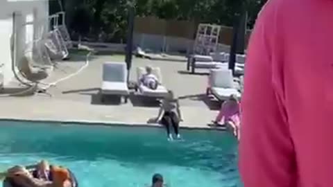 BUSTED! He Caught the Pool Pe*er RED-HANDED! (You Won’t Believe Who It Was!)