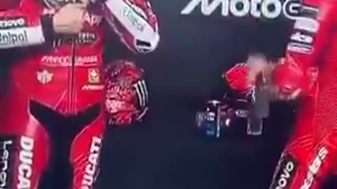 一流レーサーたちはエナジードリンク等飲まない