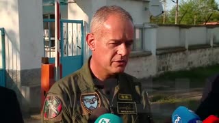 Брифинг в авиобаза 'Граф Игнатиево'