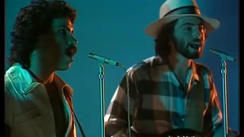 Daryl Hall & John Oates - Sara Smile