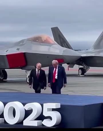 Alaska Summit I Russia Ukraine Conflict I Stealth Bombers Fly Over As Trump Greets Putin