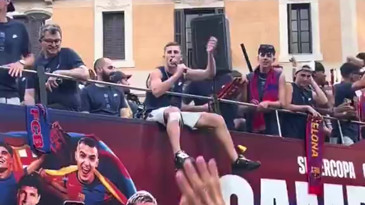 Barcelona players caught leading anti-Madrid chants during trophy parade