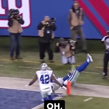 Unbelievable One-Handed Catch Seals the Game