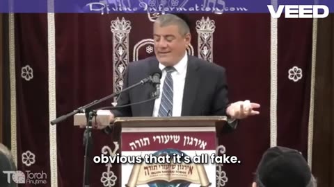 Rabbi Yosef Mizrachi thanks the Christians. (Captions)