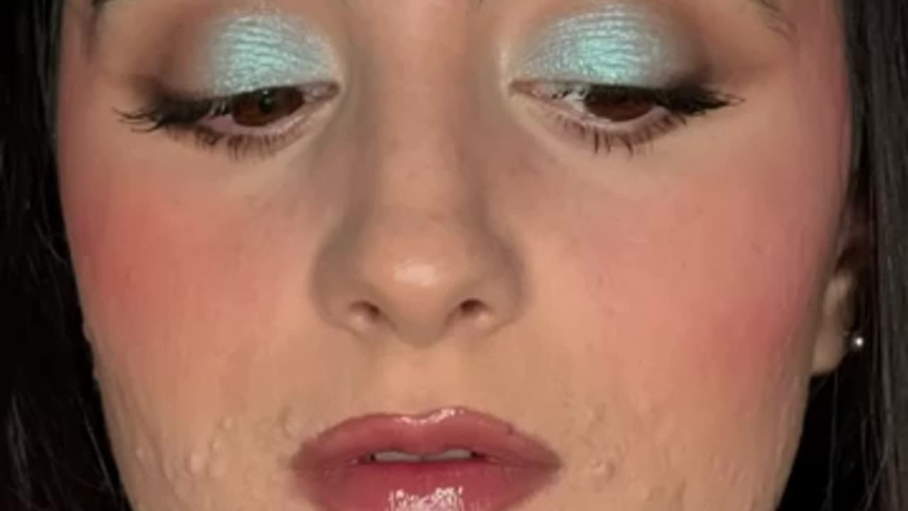 Must Watch: “YOUR MAKEUP LOOKS BAD” READ BELOW! ❤️ #beautytips #makeuptutorial #