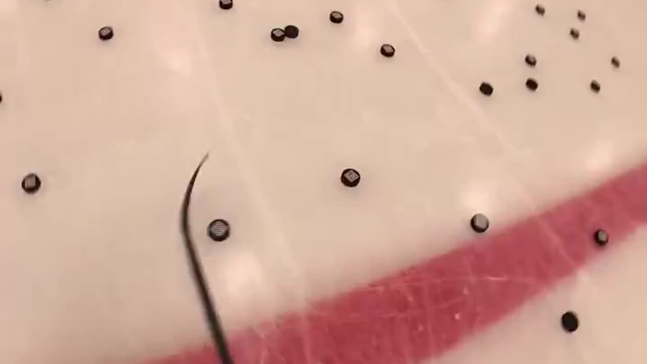 Don't think I ever fully appreciated the skills 🏒⛸️Impressive.