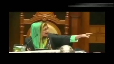 Parliament Comey
