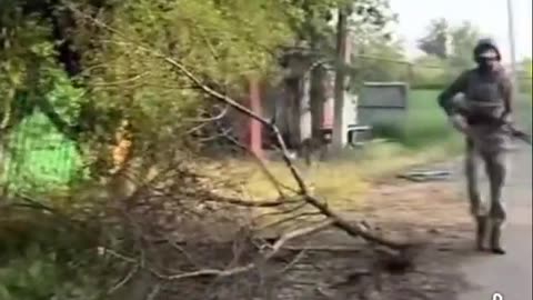 💪😂 Ukraine Russia War | Ukrainian Soldiers Share a Light Moment on the Frontlines | RCF