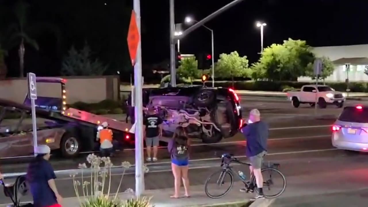 🚗💪 Watch This Person Tow A Car Like A Pro! | FunFM