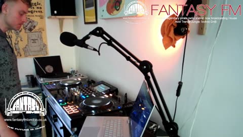 DJ Webbstar: Saturday Sunshine