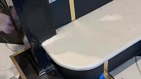 Must Watch: Victorian Hallway Renovation - Bland Design. Painted marble, Gilding