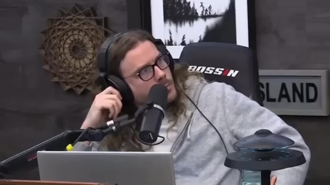 Tim Pool Shutting Down Ian Crossland Talking about the USS Liberty | Tim Pool Is a Little Bitch to the Jew