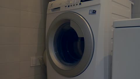 10 Hours of washing machine spin sound