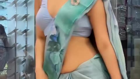 Anju Simkhada Hot Dance | Instagram girls dance reels | Slow motion dance #navel #saree #dance