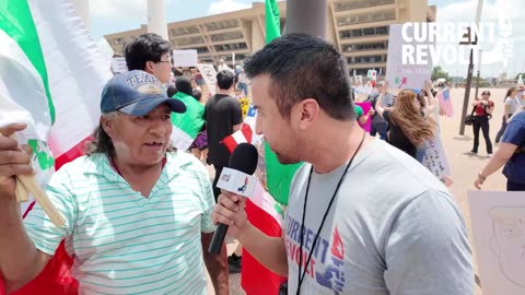 30 YEARS IN THE US BUT DOESN'T SPEAK ENGLISH!