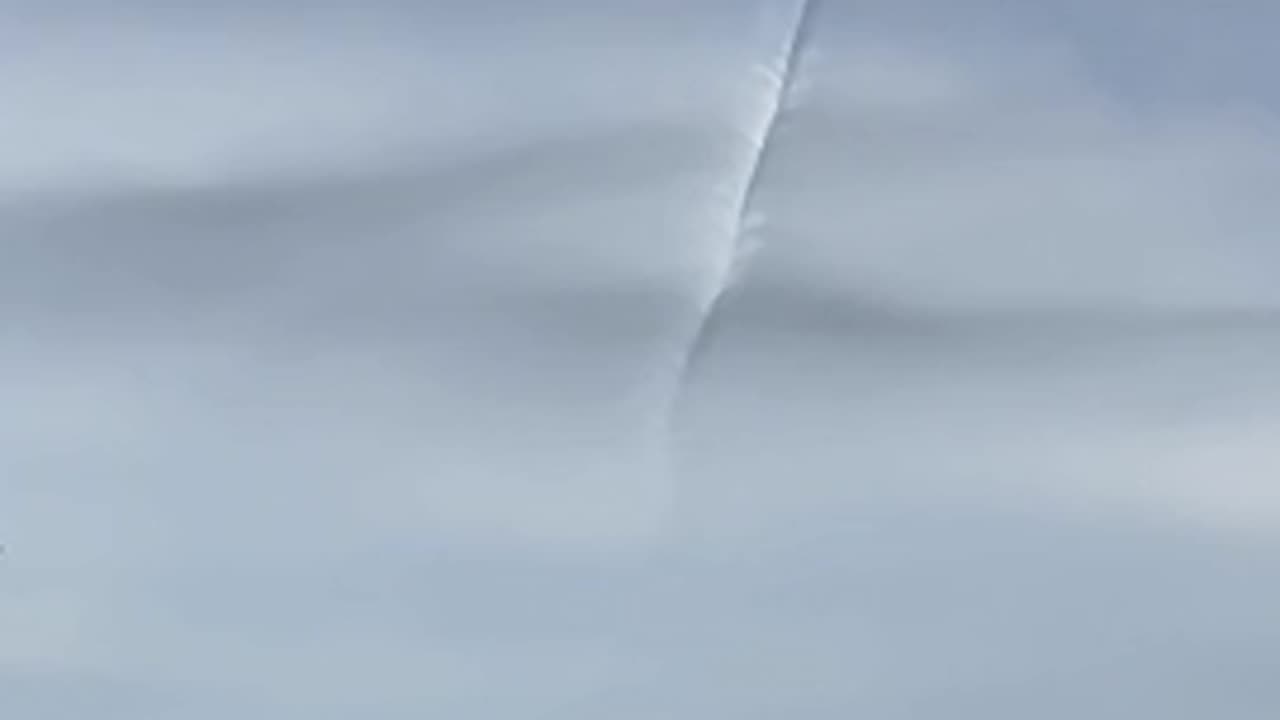 SKY GLITCH - 2 - REAL SKY OR SIMULATION