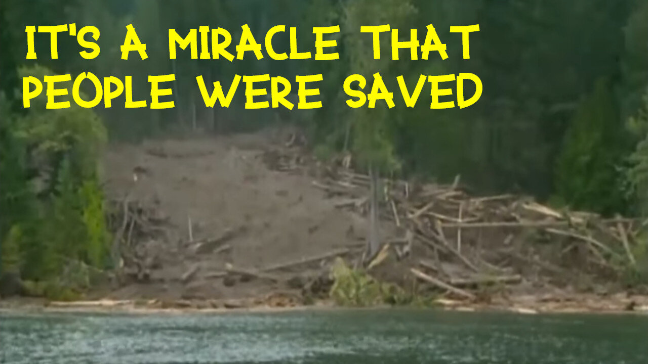 HUGE LANDSLIDE: another second and a tragedy would have happened!!!