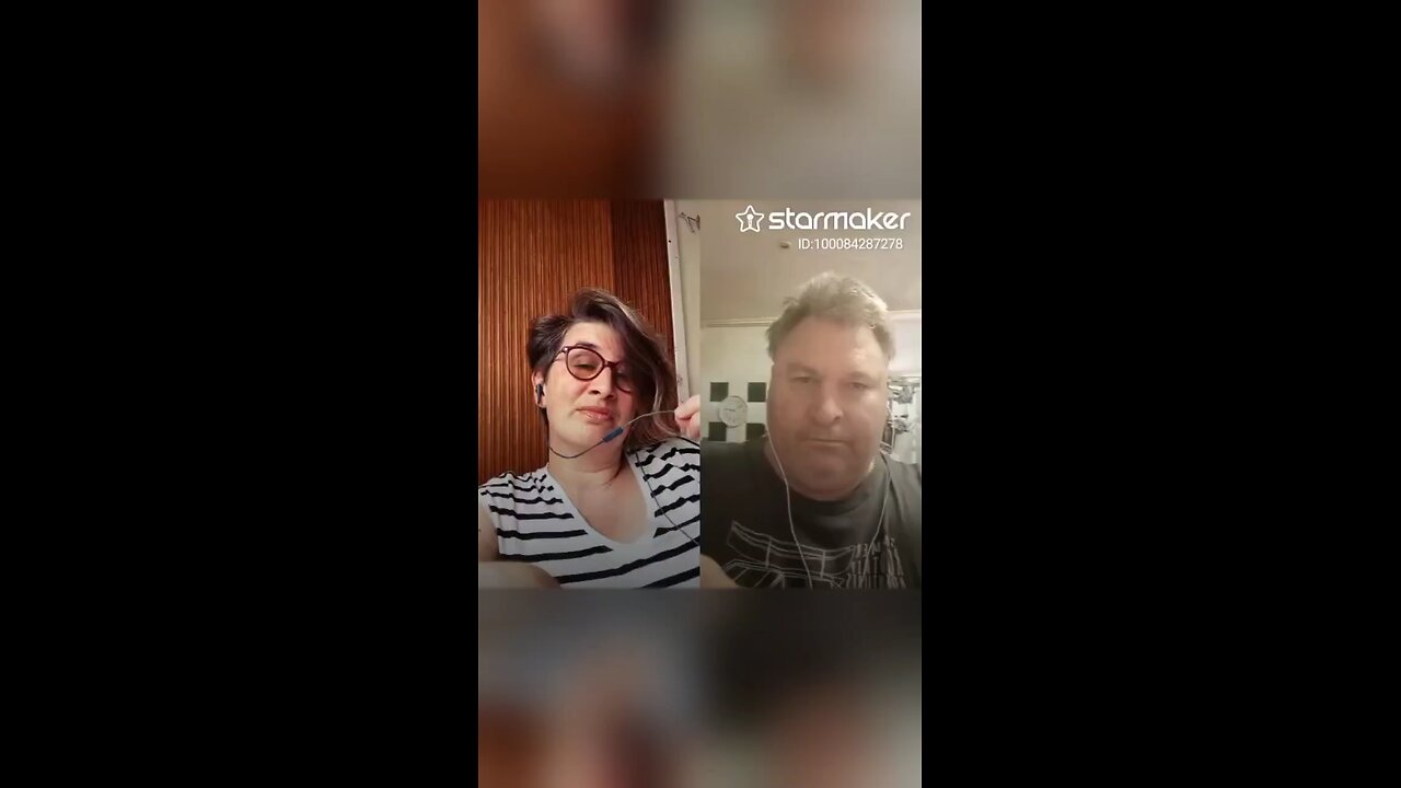 Duet with HarmoniSING Anne Hathaway Unchained Melody