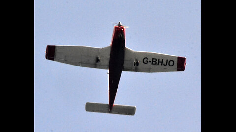 SC Air lease winged flying monkey above unsafe fly reported