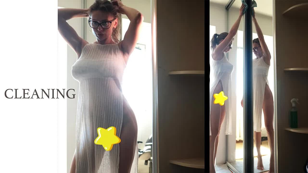 ❤️ Transparent mirror cleaning with cute Tina in a dress