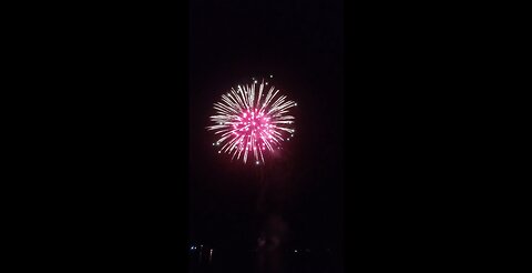🔥Fireworks🔥July 4th, 2024 Lake Quassapaug, CT 2 of 17