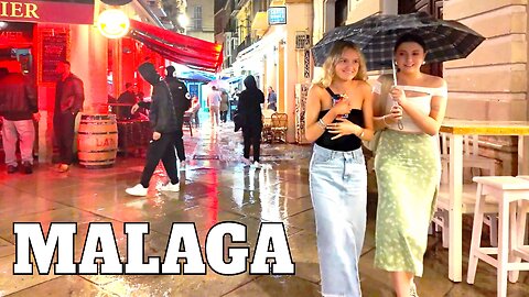Night Old City in the rain is Beautiful [Malaga Spain Walk 4K 60FPS]