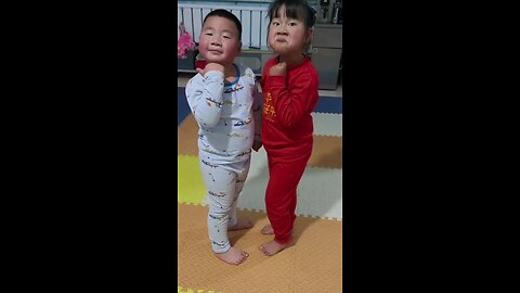 sister & brother fighting