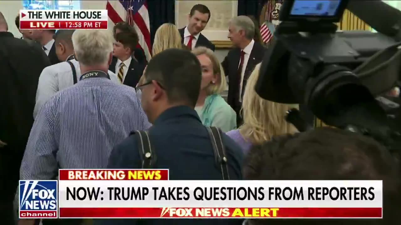 Press Ushered Out of White House During Dr. Oz’s Swearing-In Ceremony with Trump