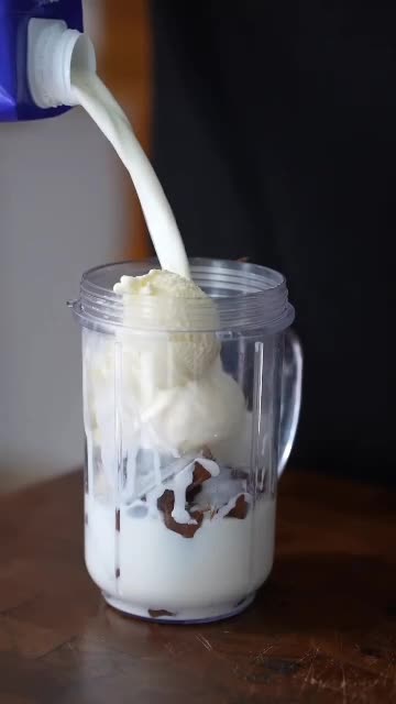 Kit kat milkshake 😍 😚👌