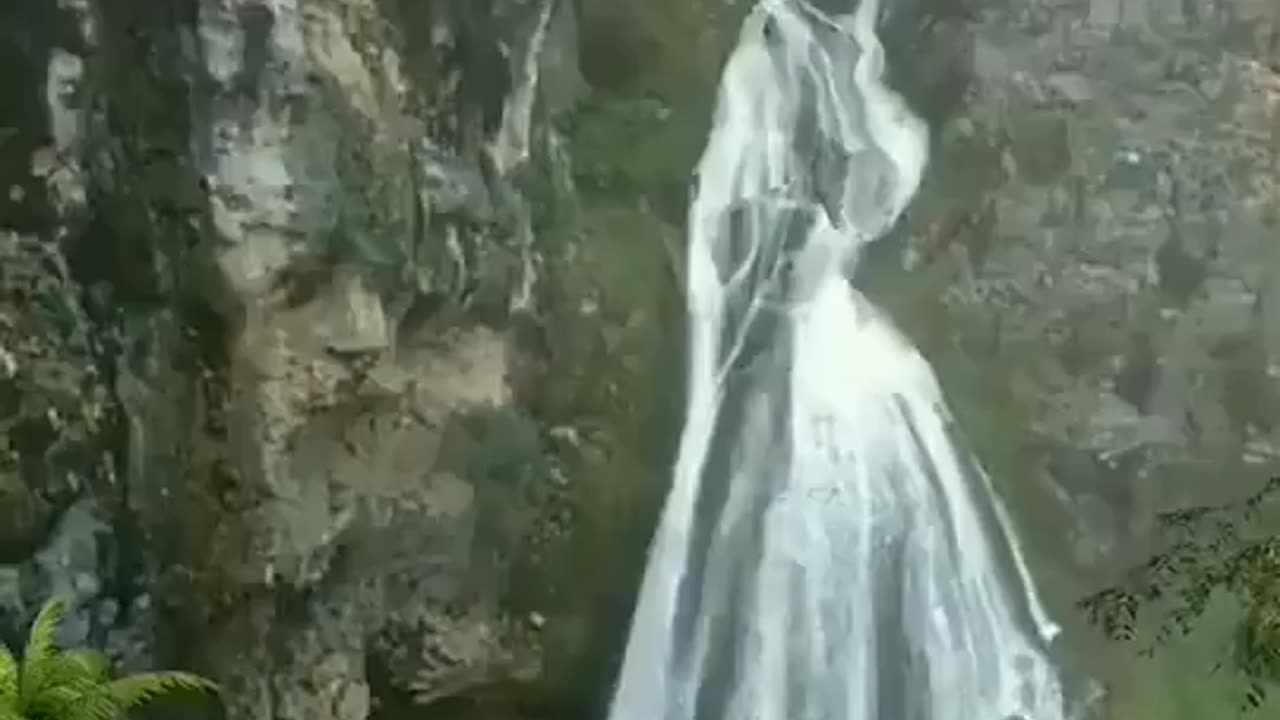 A waterfall in Peru the shape of a bride