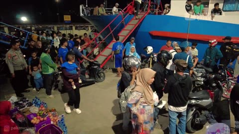 Atmosphere when boarding a night boat to Muna Regency, Southeast Sulawesi, Indonesia