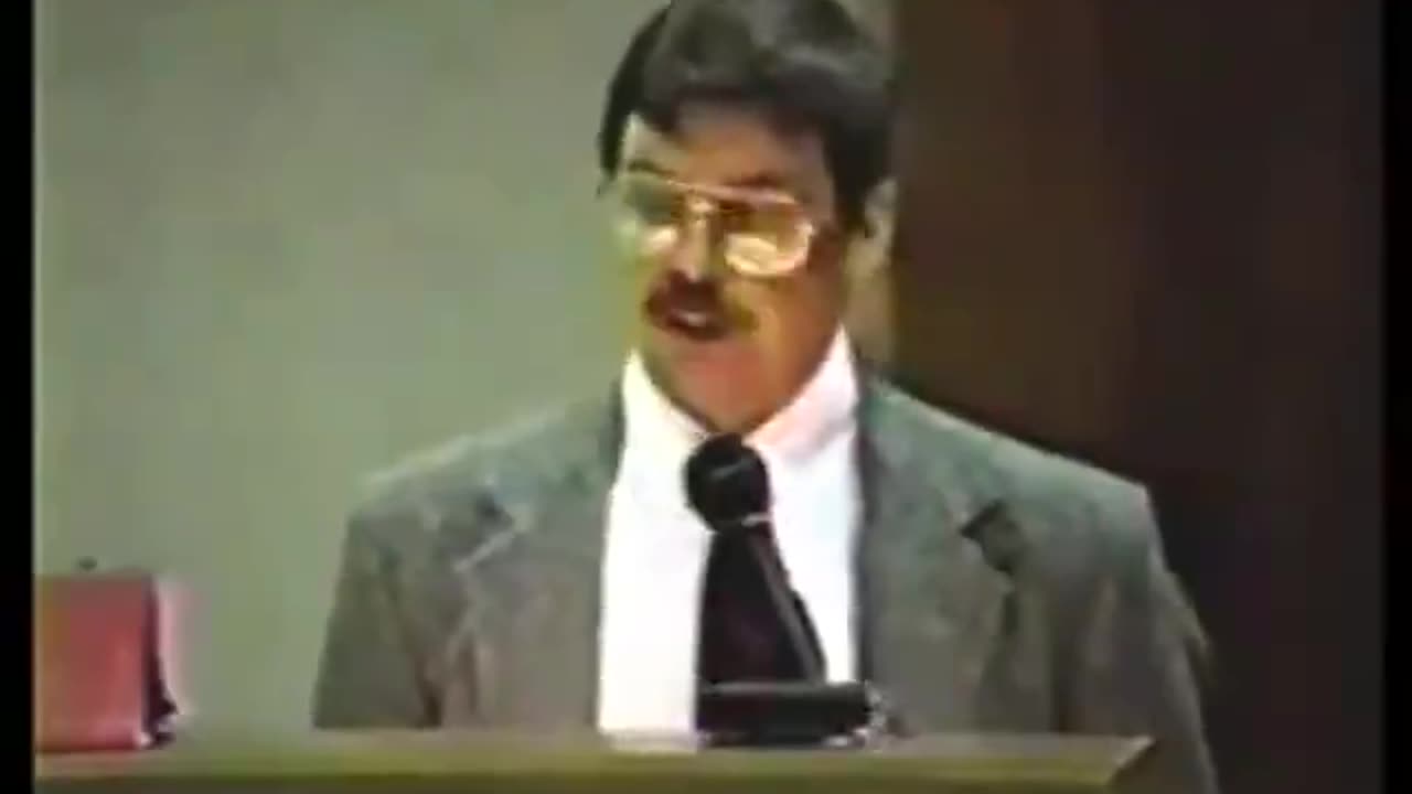 DAVID IRVING LECTURE Irving Discusses WW2 Evidence Hitler Poland Invasion