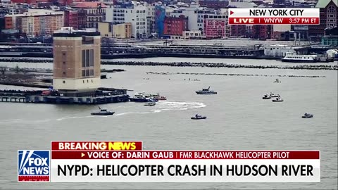 Helicopter crashes into Hudson River