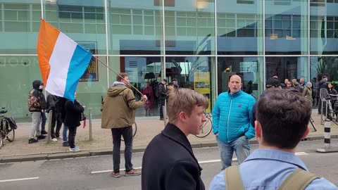 Demonstratie tegen Drag Queen voorleesmiddag Rotterdam 16-04-2023 11/17