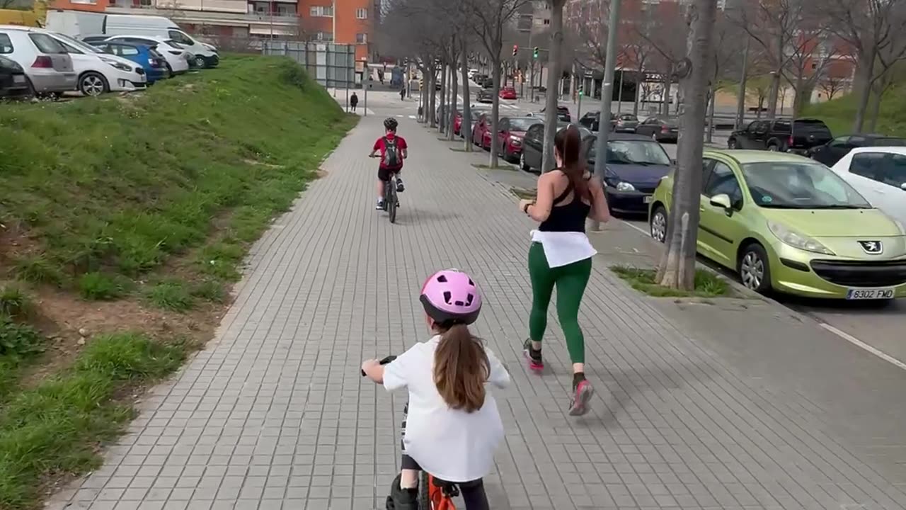 Man Falls From Bike Filming Girlfriend Running