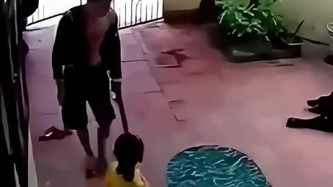 This dog acted dead to save little girl 🥹 #kindness #wholesome