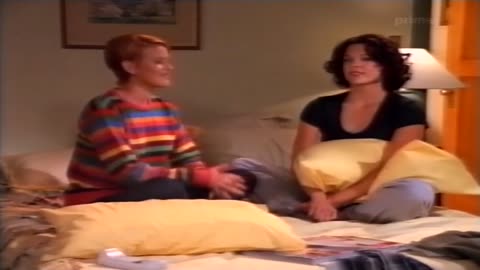 Townies - 1996 - Comedy - S01E03 - The Kiss - 720p